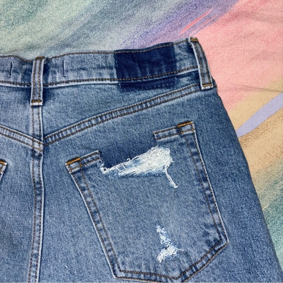 Abercrombie and Fitch High Rise Mom Short mid rise curve love size 6 / 28 - Picture 4 of 6